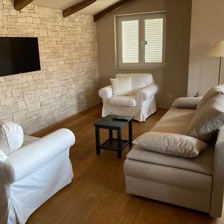 Dachgeschoss-Apartment "Andemi" In Istrien Novigrad  Bagian luar foto