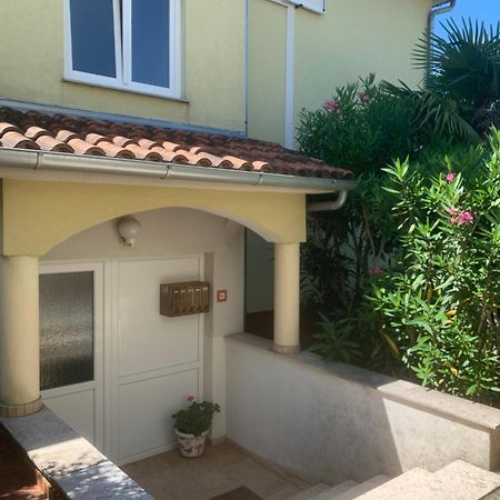 Dachgeschoss-Apartment "Andemi" In Istrien Novigrad  Bagian luar foto