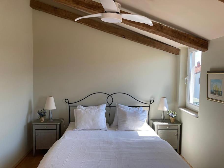 Dachgeschoss-Apartment "Andemi" In Istrien Novigrad  Bagian luar foto
