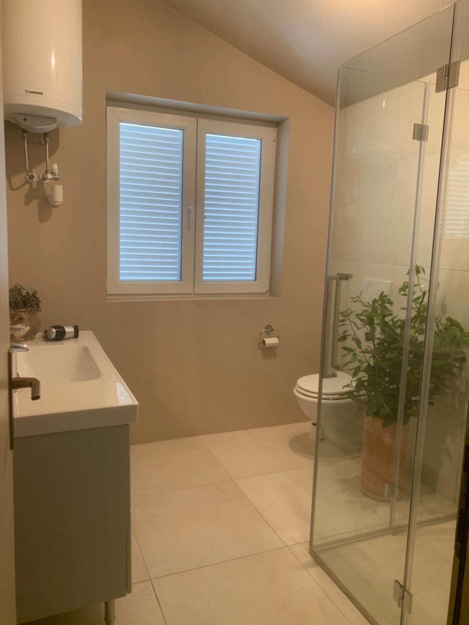 Dachgeschoss-Apartment "Andemi" In Istrien Novigrad  Bagian luar foto