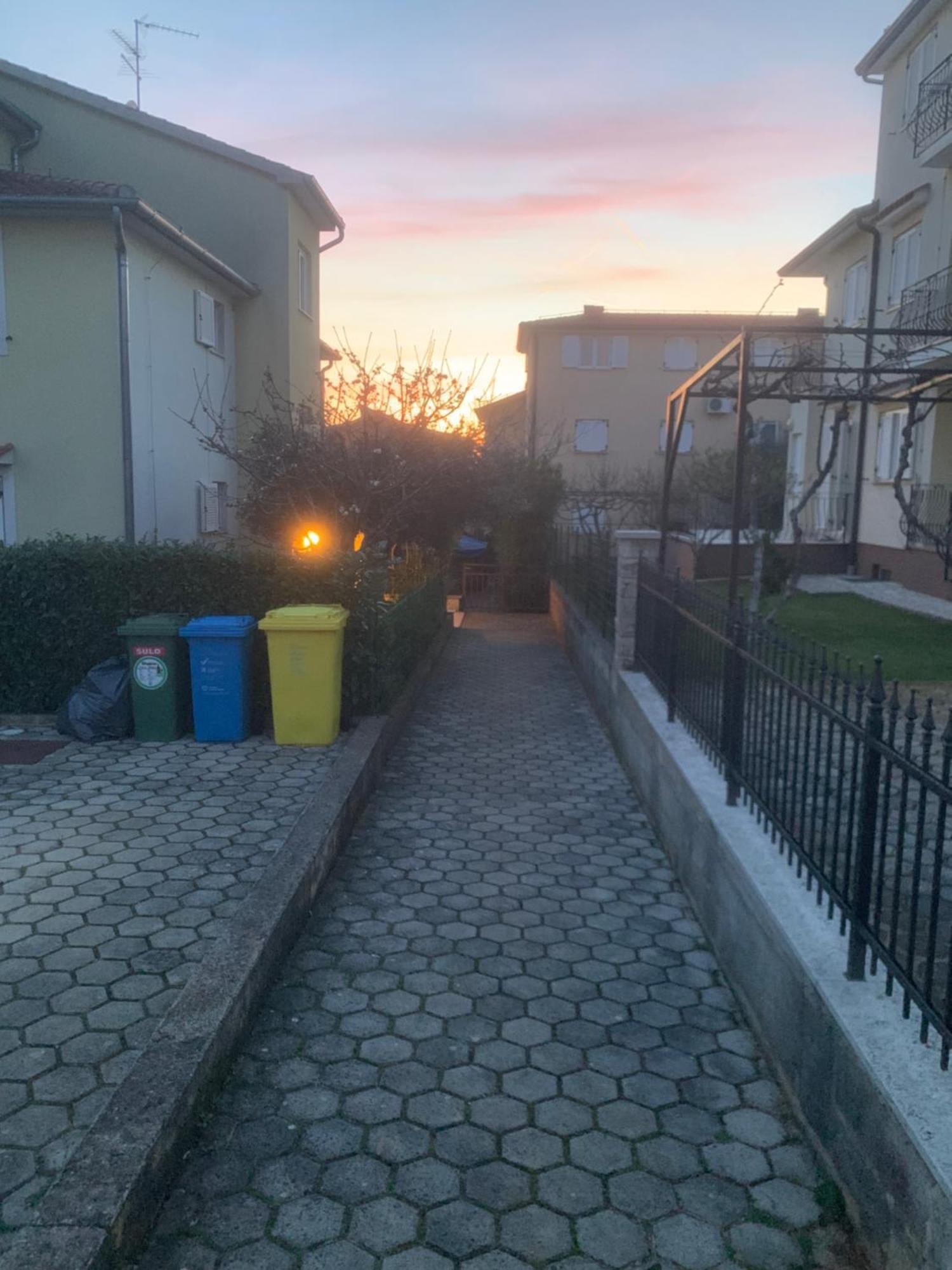 Dachgeschoss-Apartment "Andemi" In Istrien Novigrad  Bagian luar foto
