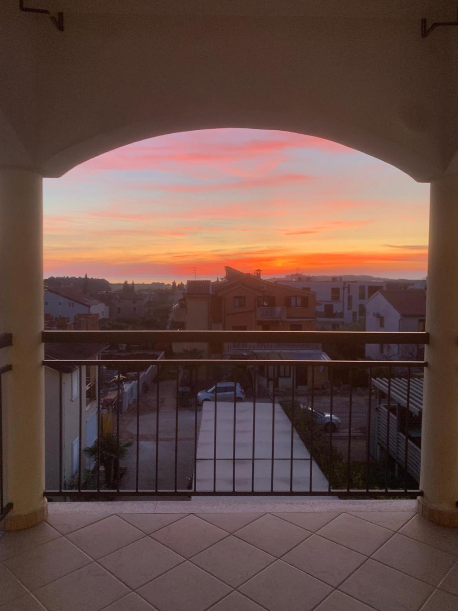 Dachgeschoss-Apartment "Andemi" In Istrien Novigrad  Bagian luar foto