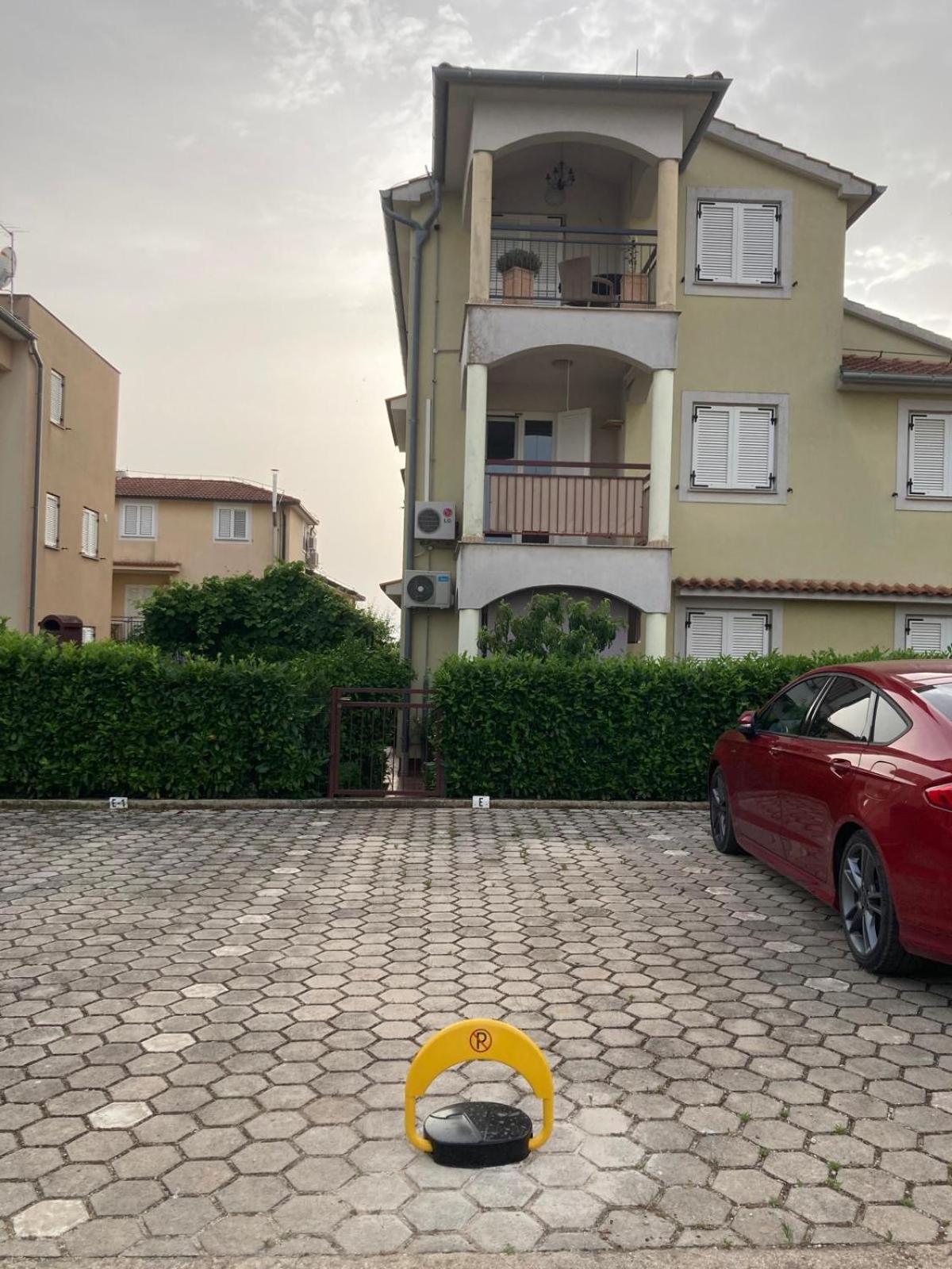 Dachgeschoss-Apartment "Andemi" In Istrien Novigrad  Bagian luar foto